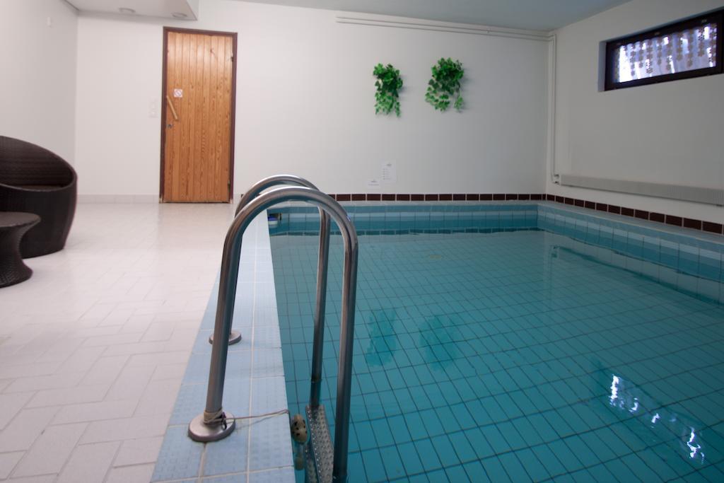 Hotelli Jussan Tupa Enontekio Exterior photo